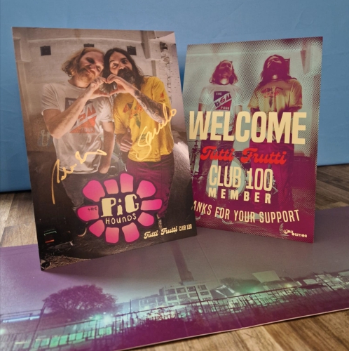 The Pighounds - Tutti Frutti - LP CLUB 100 Edition (Goldenes Vinyl, nummeriert, signierter Aufsteller, bedruckte PVC Hülle, Duftblume...)